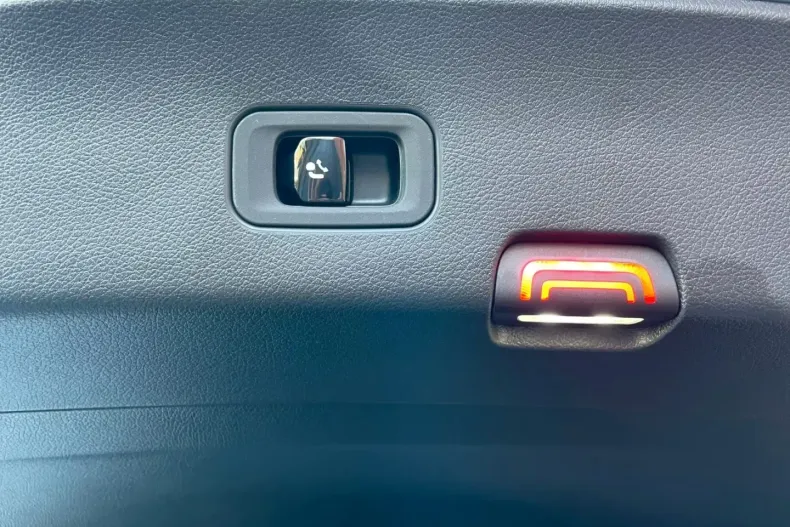 Mercedes-Benz GLC 220 (Clasa GLC) din 2025 cu 11.000 km - oferta MER197412 - foto 37