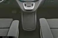 Mercedes-Benz V 300 (Clasa V) din 2024 cu 59.321 km - oferta MER197413 - foto 13