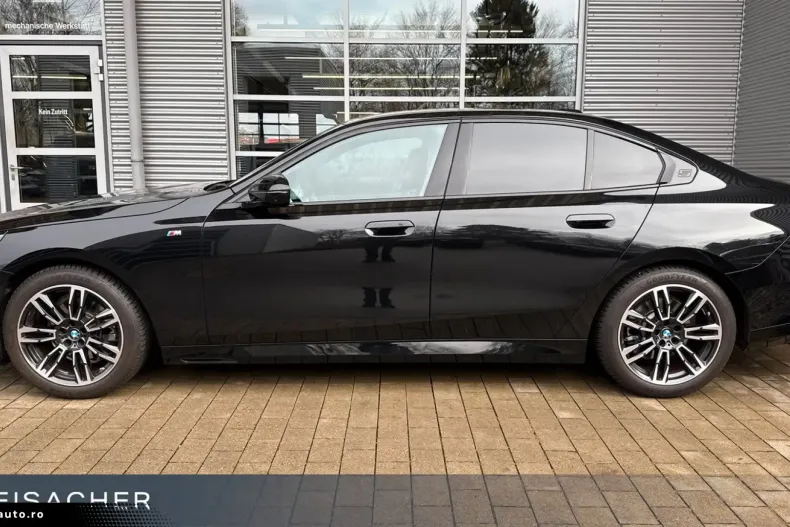 BMW 520 (Seria 5) din 2025 cu 9.188 km - oferta BMW197414 - foto 9