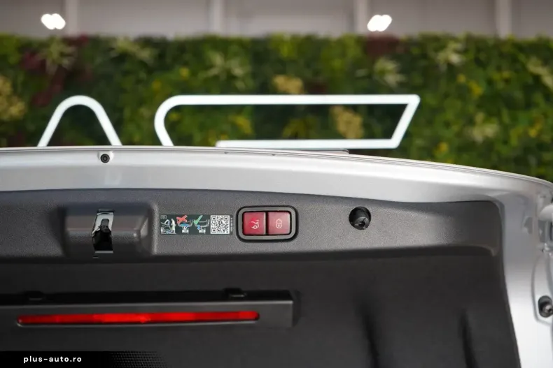 Mercedes-Benz E 450 (Clasa E) din 2024 cu 31.362 km - oferta MER197420 - foto 19