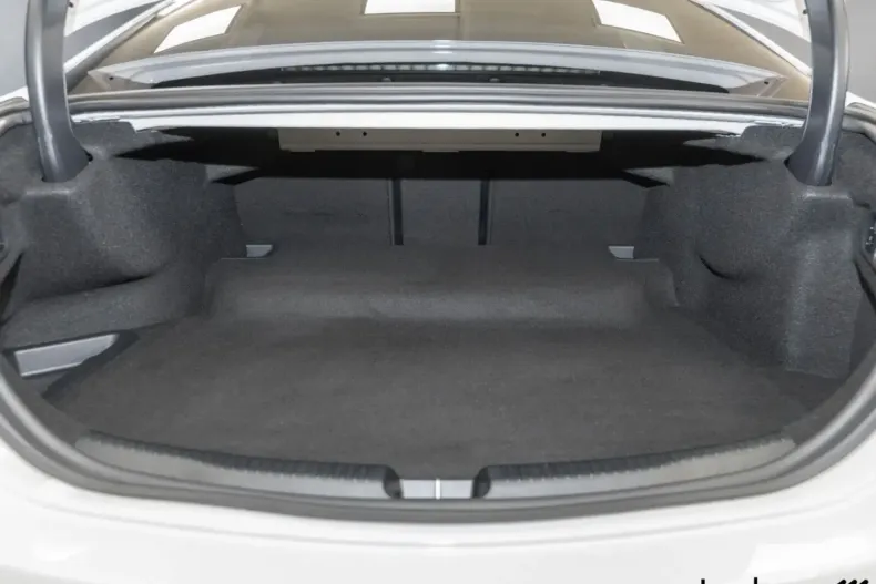 Mercedes-Benz C 63 AMG (Clasa C) din 2025 cu 2.762 km - oferta MER197429 - foto 9