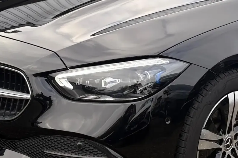 Mercedes-Benz C 200 (Clasa C) din 2024 cu 15.163 km - oferta MER197431 - foto 10