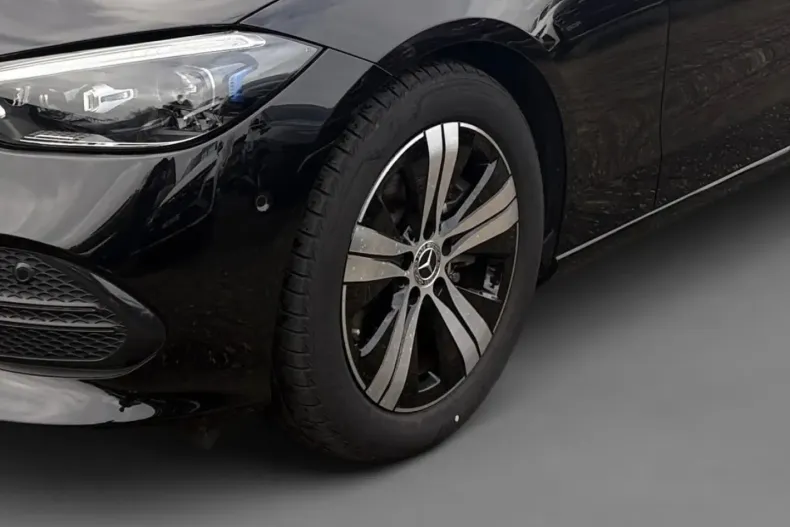 Mercedes-Benz C 200 (Clasa C) din 2024 cu 15.163 km - oferta MER197431 - foto 11