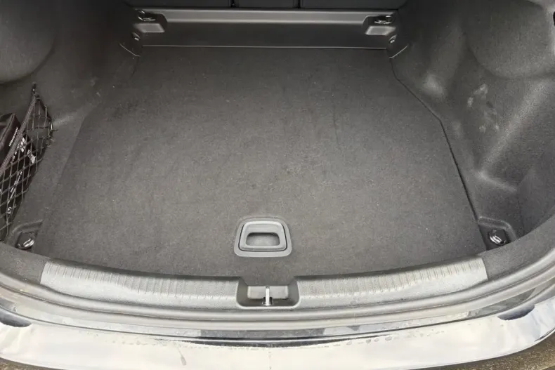 Mercedes-Benz C 200 (Clasa C) din 2024 cu 15.163 km - oferta MER197431 - foto 12