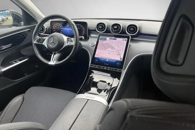 Mercedes-Benz C 200 (Clasa C) din 2024 cu 15.163 km - oferta MER197431 - foto 25