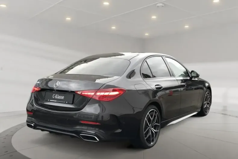 Mercedes-Benz C 300 (Clasa C) din 2024 cu 26.779 km - oferta MER197432 - foto 2