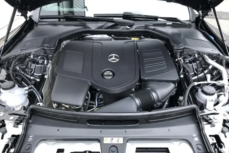 Mercedes-Benz C 300 (Clasa C) din 2024 cu 26.779 km - oferta MER197432 - foto 16