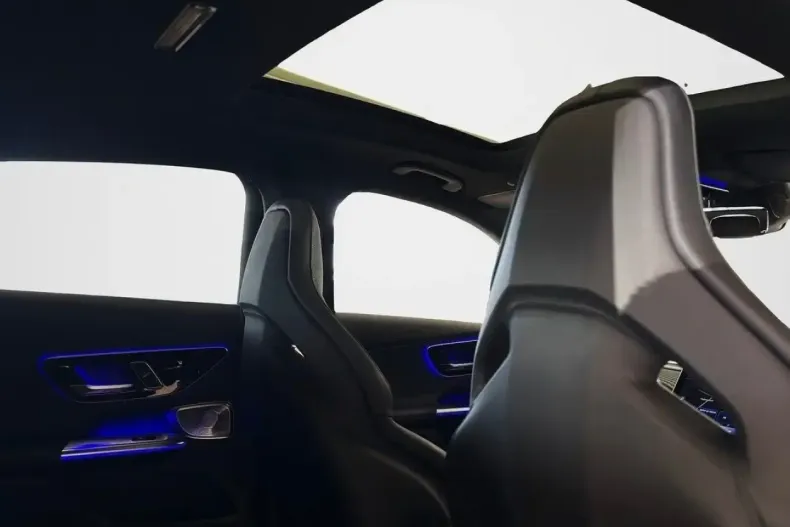 Mercedes-Benz GLC 63 AMG (Clasa GLC) din 2025 cu 18.200 km - oferta MER197436 - foto 18