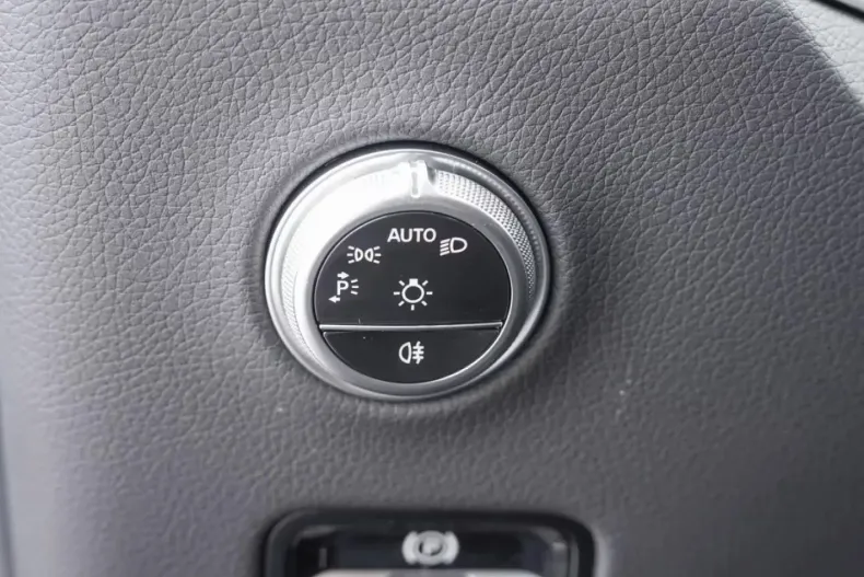 Mercedes-Benz GLC 200 (Clasa GLC) din 2026 cu 15.000 km - oferta MER197438 - foto 17