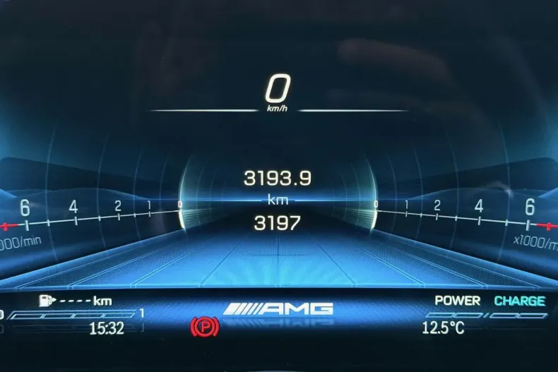 Mercedes-Benz AMG GT (Clasa GT) din 2024 cu 3.000 km - oferta MER197443 - foto 7