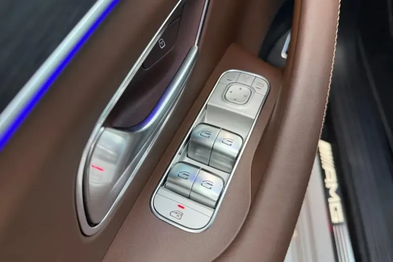 Mercedes-Benz GLE 53 AMG (Clasa GLE) din 2025 cu 17.600 km - oferta MER197445 - foto 13