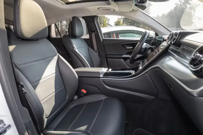 Mercedes-Benz GLC 200 (Clasa GLC) din 2025 cu 18.102 km - oferta MER197448 - foto 6