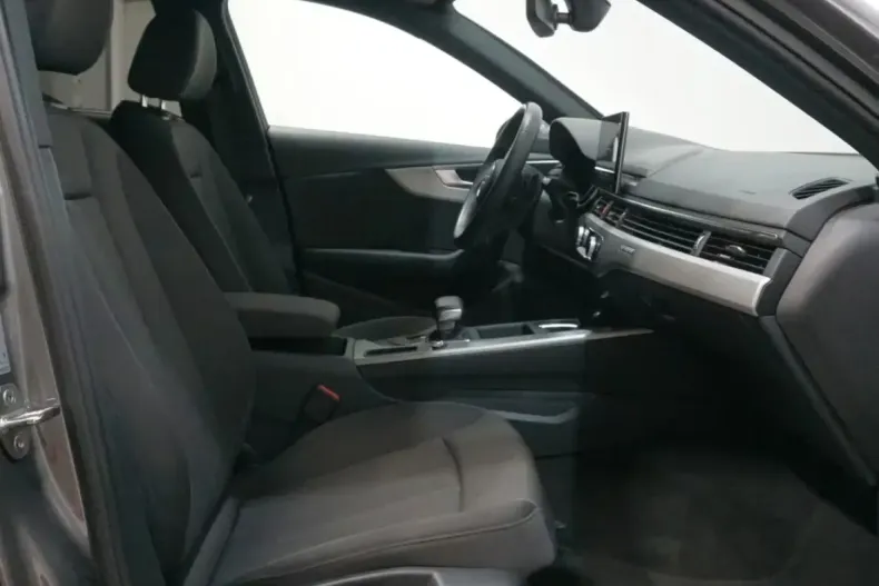 Audi A4 din 2022 cu 86.572 km - oferta AUD197451 - foto 13