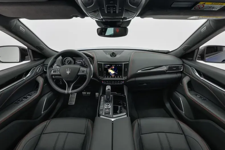 Maserati Levante din 2024 cu 25.651 km - oferta MAS197453 - foto 10