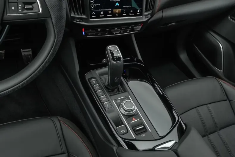 Maserati Levante din 2024 cu 25.651 km - oferta MAS197453 - foto 18