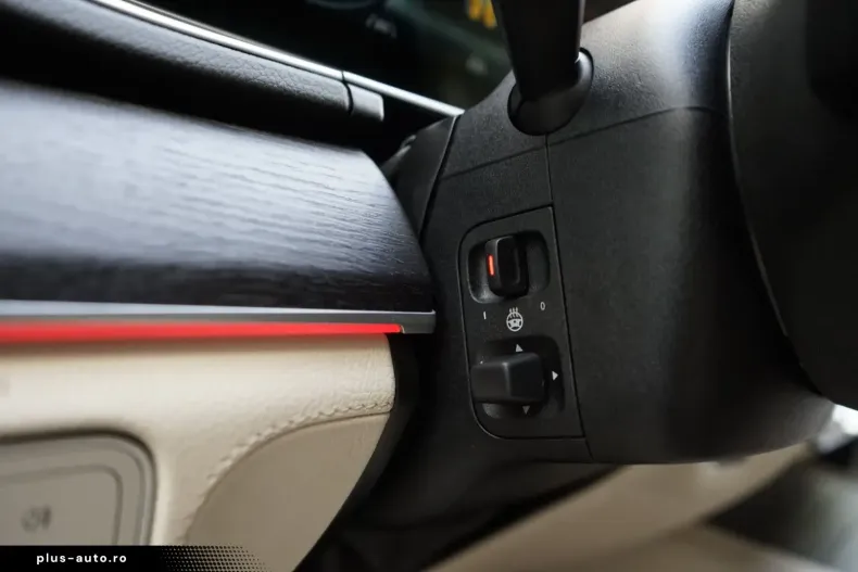 Mercedes-Benz GLE 400 (Clasa GLE) din 2022 cu 79.800 km - oferta MER197455 - foto 40