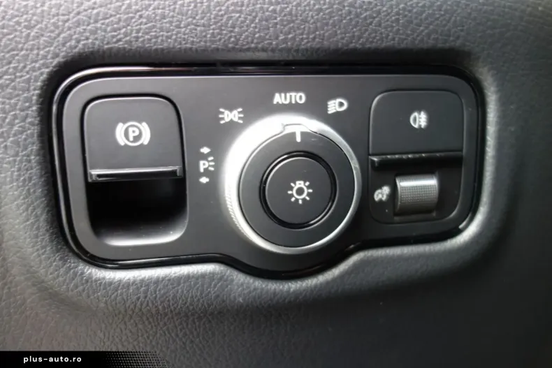 Mercedes-Benz Vito din 2025 cu 43.767 km - oferta MER197456 - foto 28