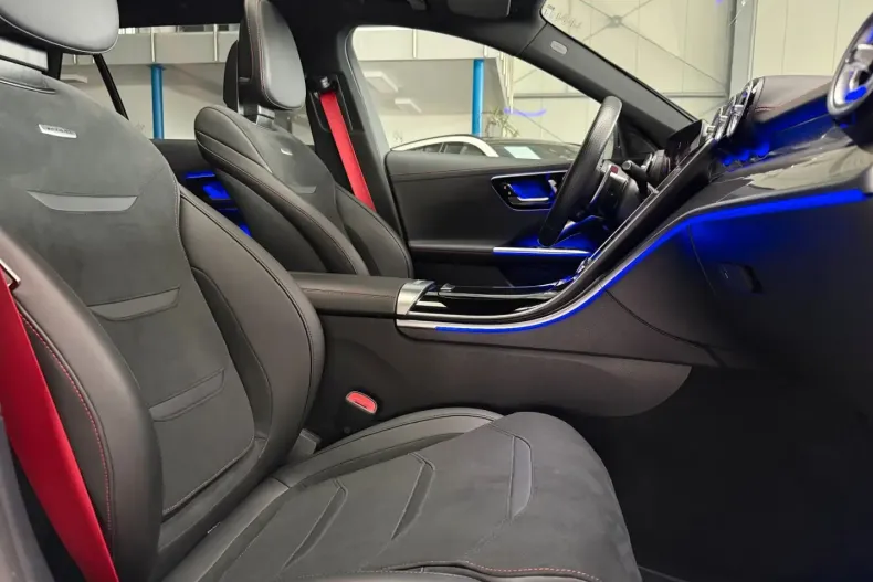 Mercedes-Benz C 43 AMG (Clasa C) din 2024 cu 14.535 km - oferta MER197459 - foto 7