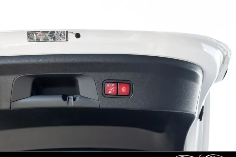 Mercedes-Benz GLE 53 AMG (Clasa GLE) din 2025 cu 27.650 km - oferta MER197462 - foto 8