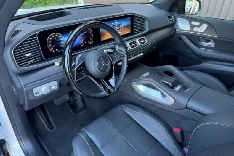Mercedes-Benz GLE 580 (Clasa GLE) din 2024 cu 12.500 km - oferta MER197465 - foto 9