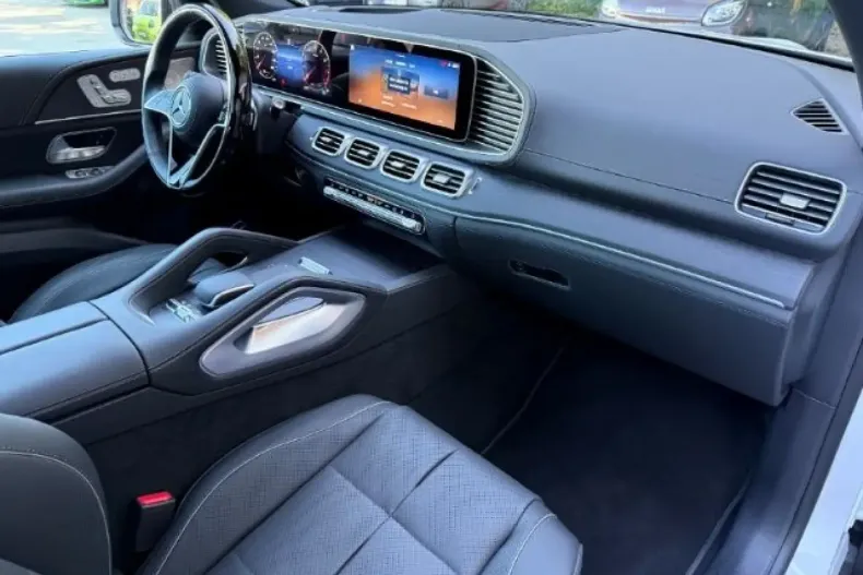 Mercedes-Benz GLE 580 (Clasa GLE) din 2024 cu 12.500 km - oferta MER197465 - foto 13