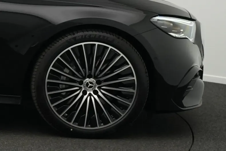 Mercedes-Benz E 200 (Clasa E) din 2025 cu 25.852 km - oferta MER197466 - foto 8