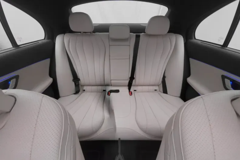 Mercedes-Benz E 200 (Clasa E) din 2025 cu 25.852 km - oferta MER197466 - foto 22