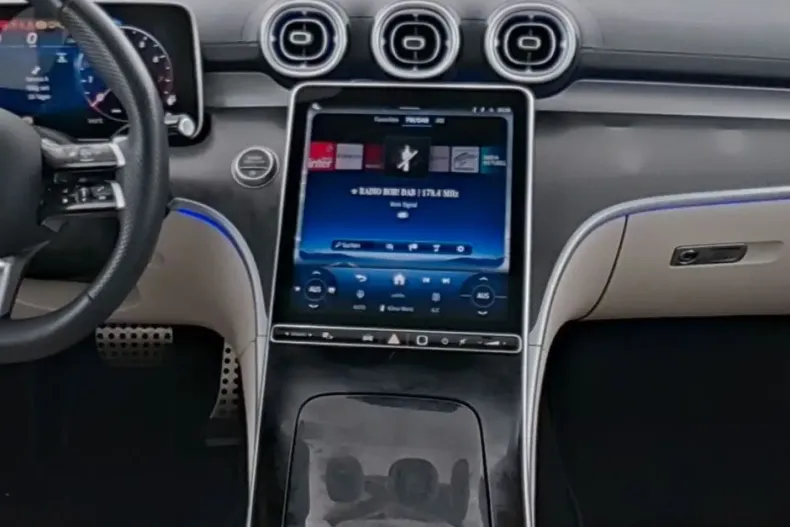 Mercedes-Benz CLE 200 (Clasa CLE) din 2024 cu 7.049 km - oferta MER197469 - foto 5