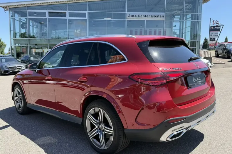 Mercedes-Benz GLC 300 (Clasa GLC) din 2024 cu 39.620 km - oferta MER197473 - foto 5