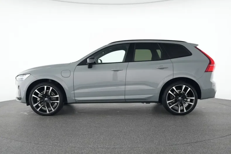 Volvo XC60 din 2023 cu 30.500 km - oferta VOL197475 - foto 9