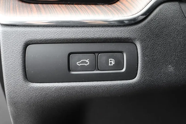 Volvo XC60 din 2024 cu 25.177 km - oferta VOL197479 - foto 11