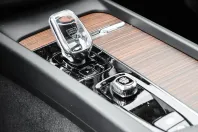 Volvo XC60 din 2024 cu 25.177 km - oferta VOL197479 - foto 12