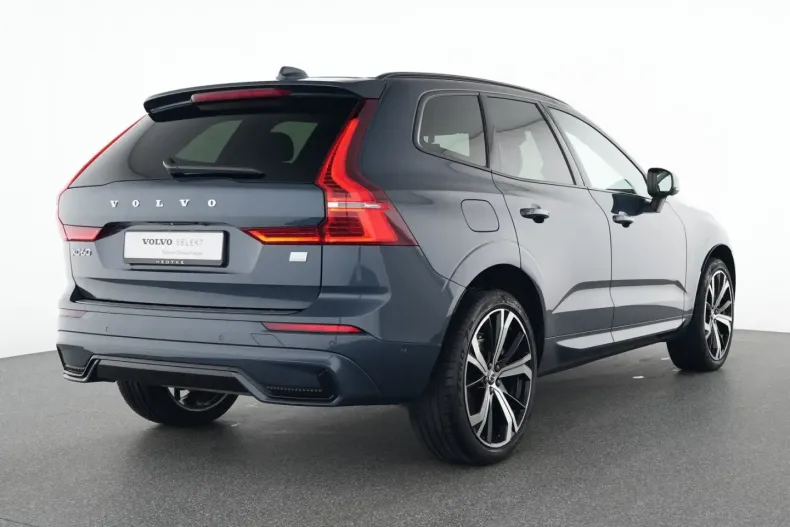 Volvo XC60 din 2023 cu 46.399 km - oferta VOL197481 - foto 2