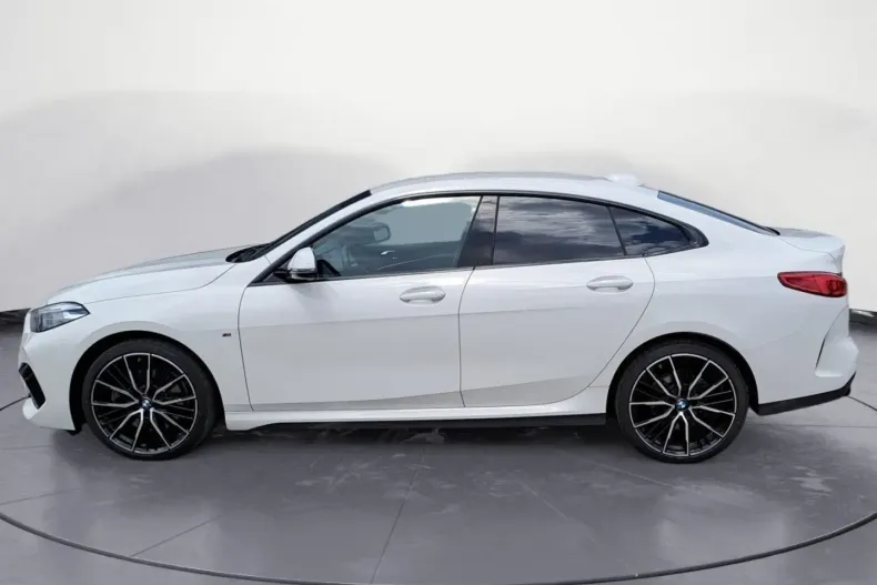 BMW 220i (Seria 2) din 2024 cu 12.881 km - oferta BMW197484 - foto 2