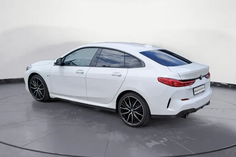 BMW 220i (Seria 2) din 2024 cu 12.881 km - oferta BMW197484 - foto 3