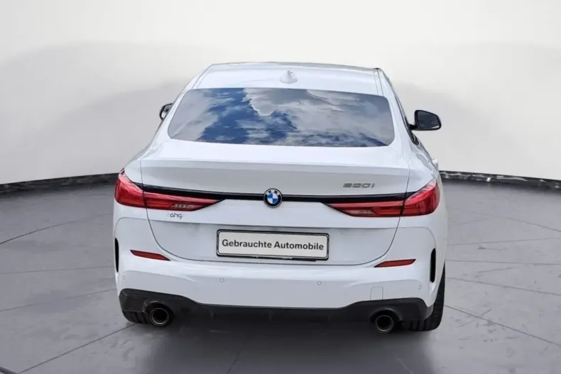 BMW 220i (Seria 2) din 2024 cu 12.881 km - oferta BMW197484 - foto 4