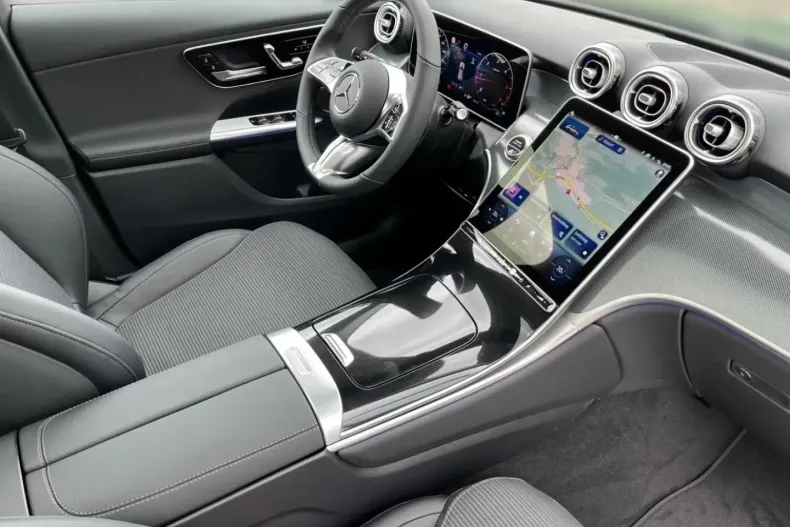 Mercedes-Benz GLC 220 (Clasa GLC) din 2025 cu 10.000 km - oferta MER197486 - foto 8