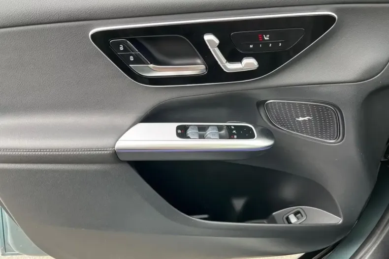 Mercedes-Benz GLC 220 (Clasa GLC) din 2025 cu 10.000 km - oferta MER197486 - foto 12