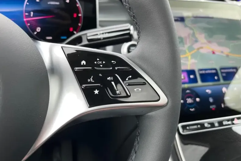 Mercedes-Benz GLC 220 (Clasa GLC) din 2025 cu 10.000 km - oferta MER197486 - foto 14