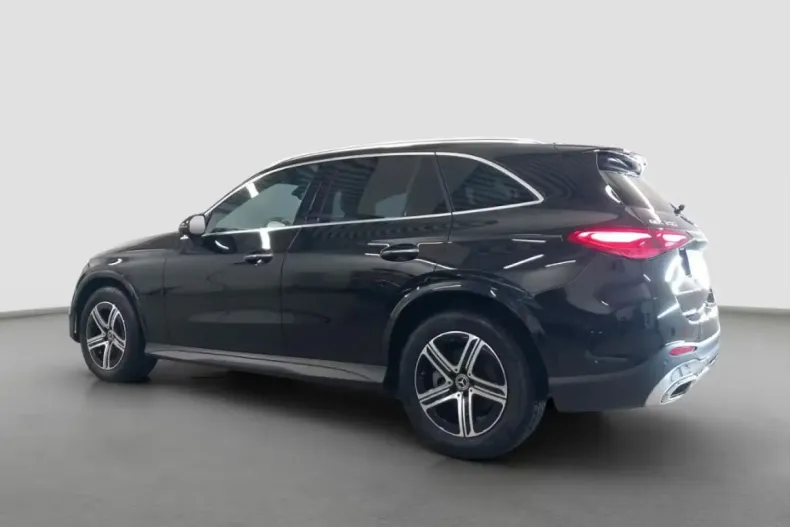 Mercedes-Benz GLC 200 (Clasa GLC) din 2024 cu 17.900 km - oferta MER197492 - foto 5