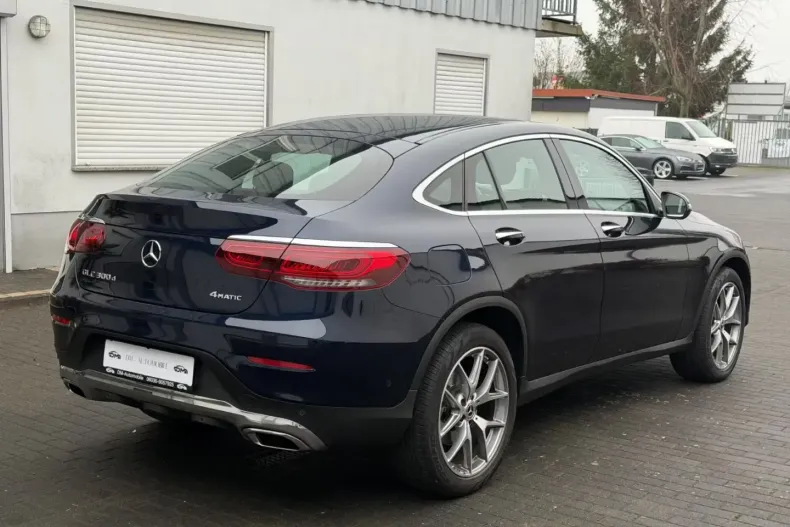 Mercedes-Benz GLC 300 (Clasa GLC) din 2022 cu 46.000 km - oferta MER197493 - foto 2