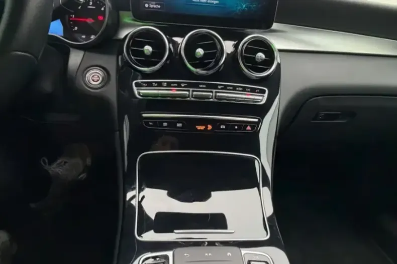 Mercedes-Benz GLC 300 (Clasa GLC) din 2022 cu 46.000 km - oferta MER197493 - foto 15