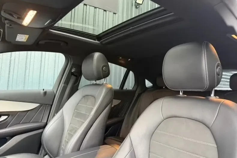 Mercedes-Benz GLC 220 (Clasa GLC) din 2023 cu 61.500 km - oferta MER197495 - foto 9