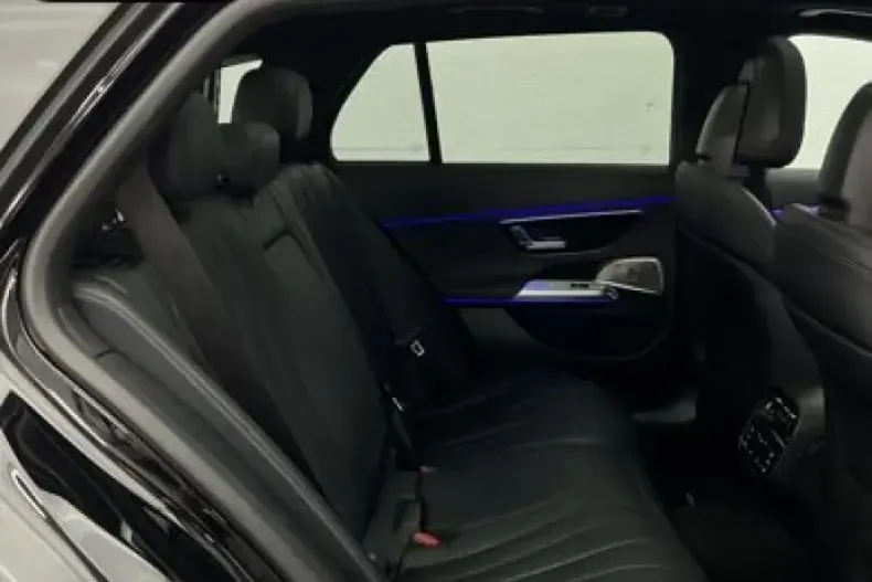 Mercedes-Benz E 300 (Clasa E) din 2024 cu 65.175 km - oferta MER197499 - foto 9