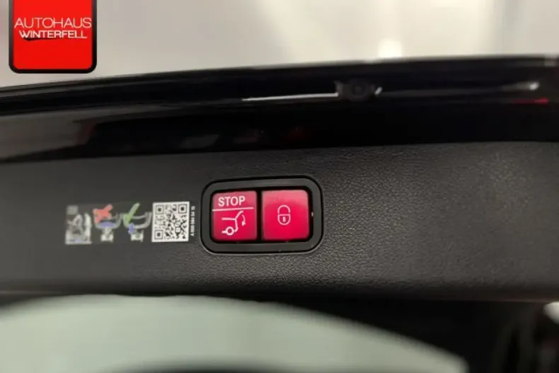 Mercedes-Benz E 300 (Clasa E) din 2024 cu 65.175 km - oferta MER197499 - foto 24