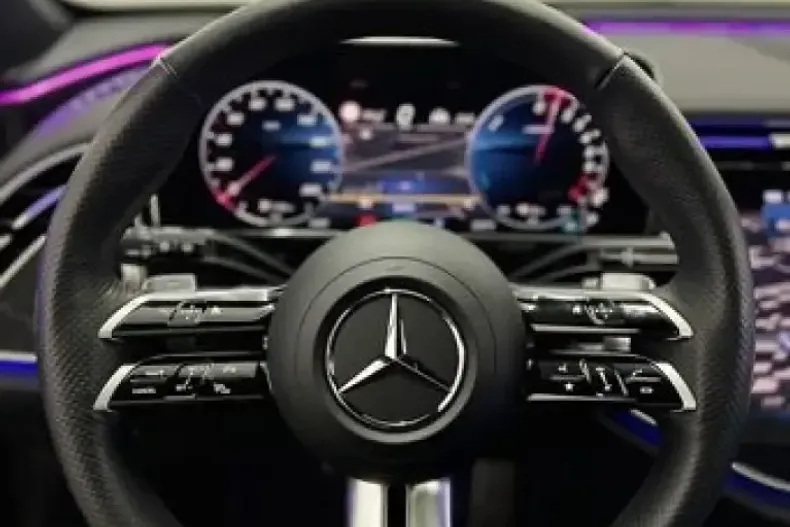 Mercedes-Benz E 300 (Clasa E) din 2024 cu 65.175 km - oferta MER197499 - foto 27