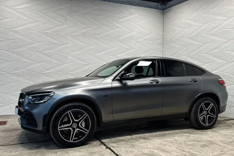 Mercedes-Benz GLC 300 (Clasa GLC) din 2022 cu 61.277 km - oferta MER197502 - foto 1