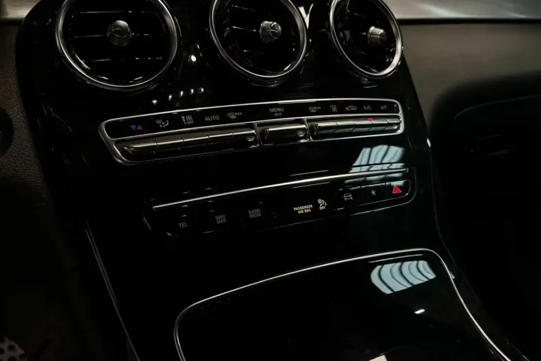 Mercedes-Benz GLC 300 (Clasa GLC) din 2022 cu 61.277 km - oferta MER197502 - foto 30