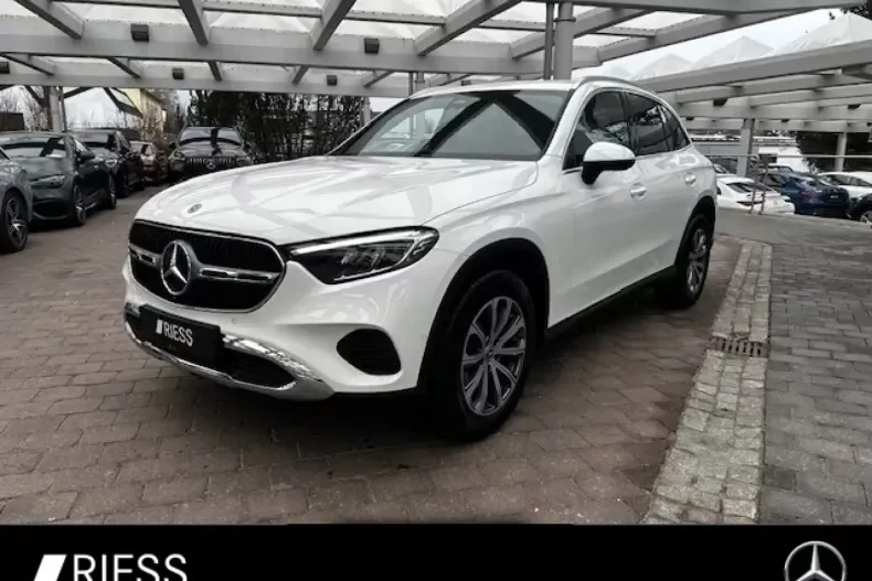 Mercedes-Benz GLC 200 (Clasa GLC) din 2025 cu 10.334 km - oferta MER197503 - foto 1