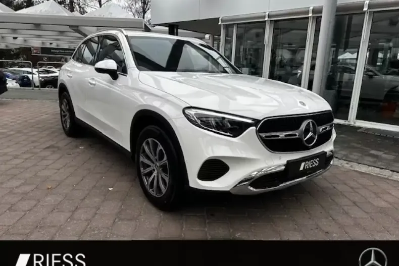 Mercedes-Benz GLC 200 (Clasa GLC) din 2025 cu 10.334 km - oferta MER197503 - foto 2